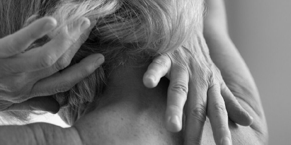 bénéfices de l'ostéopathie pour les seniors à Tours